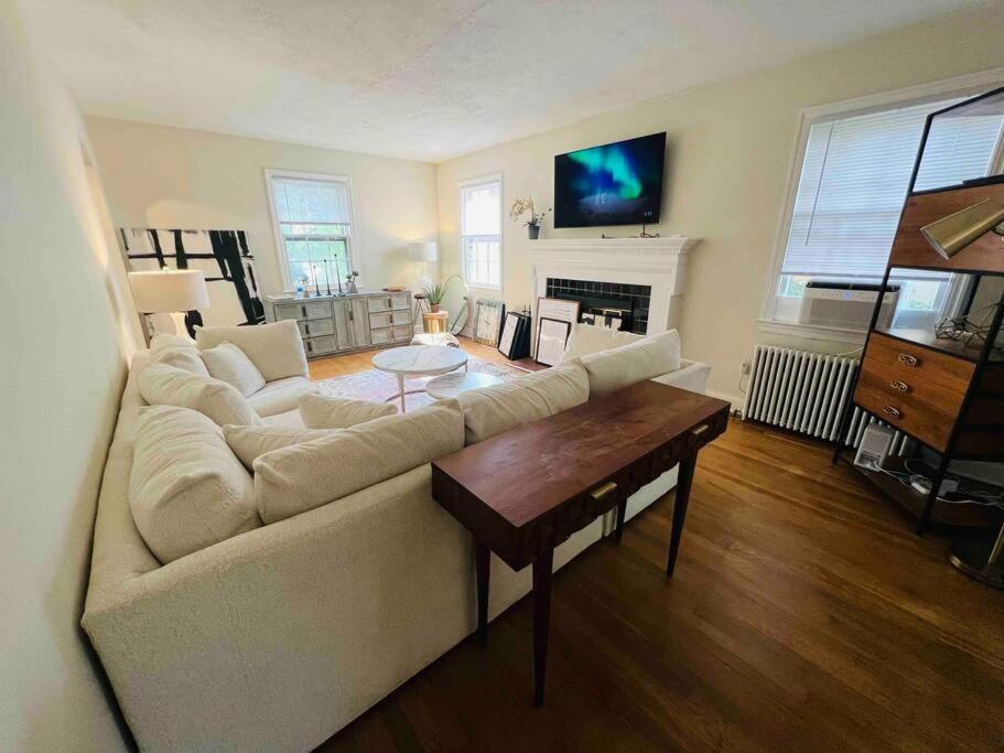 Dc'S Best Location 4 Bed With Parking Walk To Metro And Nightlife Bethesda Row Chevy Chase Esterno foto