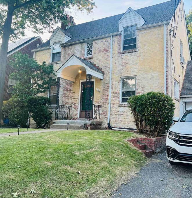 Dc'S Best Location 4 Bed With Parking Walk To Metro And Nightlife Bethesda Row Chevy Chase Esterno foto