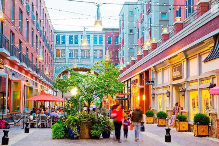Dc'S Best Location 4 Bed With Parking Walk To Metro And Nightlife Bethesda Row Chevy Chase Esterno foto